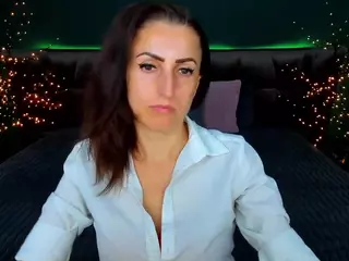 RebeccaDiamond18's Live Sex Cam Show