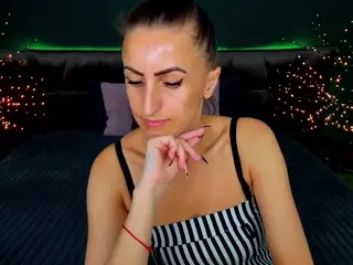 RebeccaDiamond18's Live Sex Cam Show