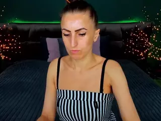 RebeccaDiamond18's Live Sex Cam Show