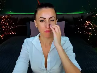 RebeccaDiamond18's Live Sex Cam Show