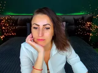 RebeccaDiamond18's Live Sex Cam Show