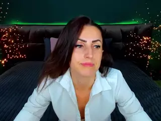 RebeccaDiamond18's Live Sex Cam Show