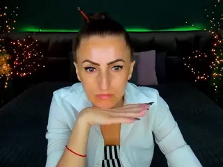 RebeccaDiamond18's Live Sex Cam Show