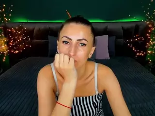 RebeccaDiamond18's Live Sex Cam Show