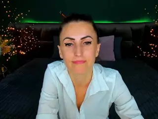 RebeccaDiamond18's Live Sex Cam Show