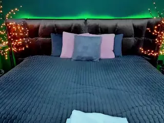 RebeccaDiamond18's Live Sex Cam Show