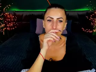 RebeccaDiamond18's Live Sex Cam Show