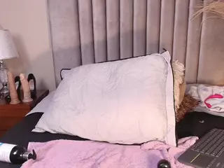 AlisaFox's Live Sex Cam Show