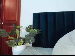 AlisaFox's Live Sex Cam Show