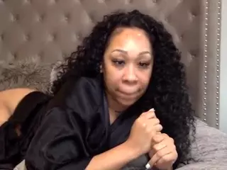 Miss Pretty Pocahontas's Live Sex Cam Show