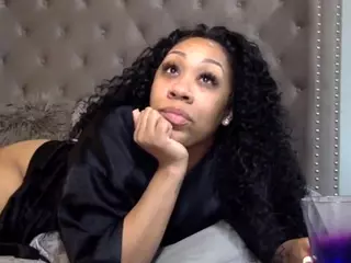 Miss Pretty Pocahontas's Live Sex Cam Show