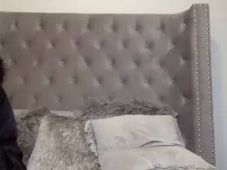 Miss Pretty Pocahontas's Live Sex Cam Show