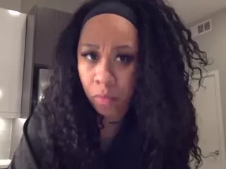 Miss Pretty Pocahontas's Live Sex Cam Show
