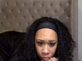 Miss Pretty Pocahontas's Live Sex Cam Show
