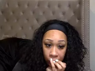 Miss Pretty Pocahontas's Live Sex Cam Show