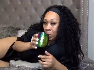Miss Pretty Pocahontas's Live Sex Cam Show