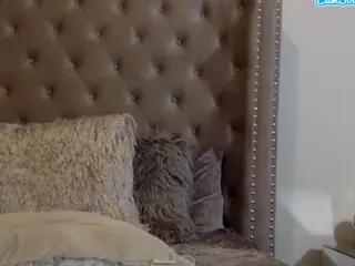 Miss Pretty Pocahontas's Live Sex Cam Show