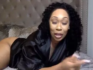 Miss Pretty Pocahontas's Live Sex Cam Show