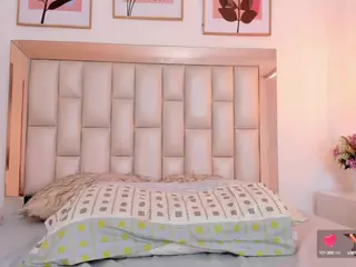 YAYIS's Live Sex Cam Show