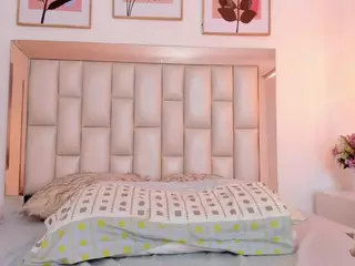 YAYIS's Live Sex Cam Show