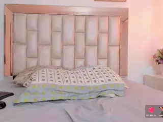 YAYIS's Live Sex Cam Show