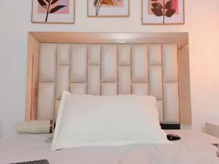 YAYIS's Live Sex Cam Show