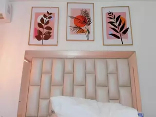 YAYIS's Live Sex Cam Show
