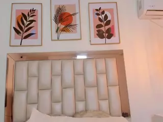 YAYIS's Live Sex Cam Show