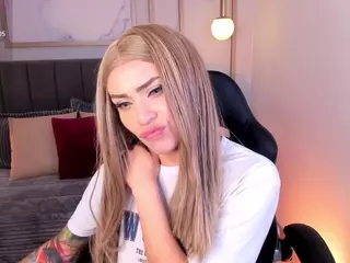 Bombshellll's Live Sex Cam Show