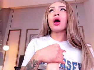 Bombshellll's Live Sex Cam Show