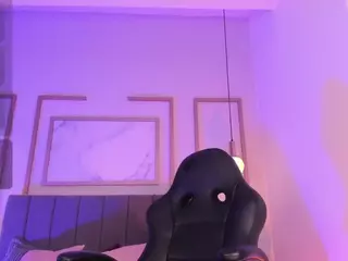 Bombshellll's Live Sex Cam Show