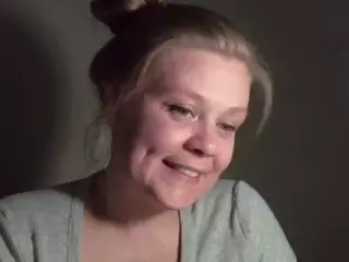 Bjsparkles's Live Sex Cam Show