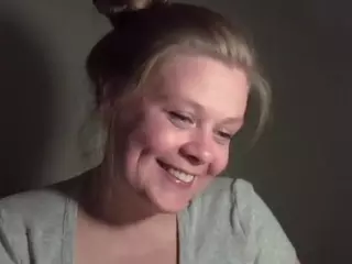 Bjsparkles's Live Sex Cam Show