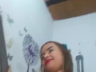 little-lucyx's Live Sex Cam Show