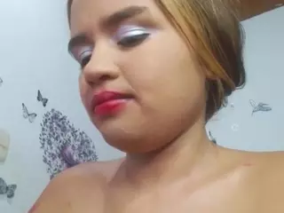little-lucyx's Live Sex Cam Show
