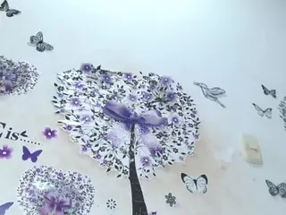 little-lucyx's Live Sex Cam Show