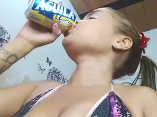 little-lucyx's Live Sex Cam Show