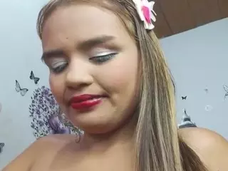 little-lucyx's Live Sex Cam Show