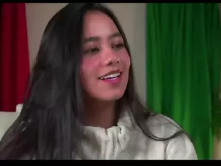 Artemusa's Live Sex Cam Show