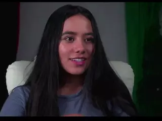 Artemusa's Live Sex Cam Show