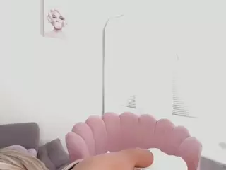 MissValerieW's Live Sex Cam Show