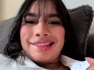 Aliii's Live Sex Cam Show