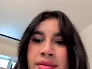 Aliii's Live Sex Cam Show
