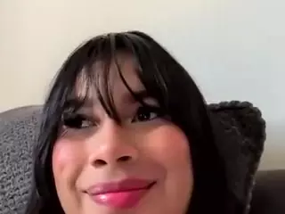 Aliii's Live Sex Cam Show