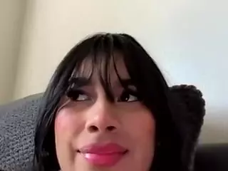 Aliii's Live Sex Cam Show