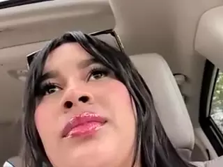 Aliii's Live Sex Cam Show