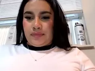Aliii's Live Sex Cam Show