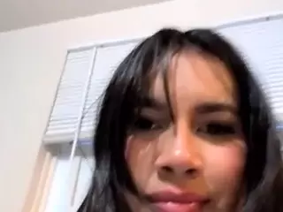 Aliii's Live Sex Cam Show