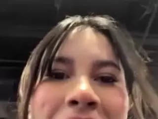 Aliii's Live Sex Cam Show