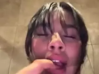 Aliii's Live Sex Cam Show